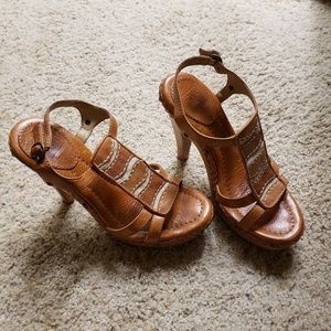 Frye Brown Platform Heels Size 7.5